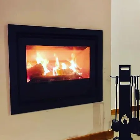 Casa De Pelicas - *